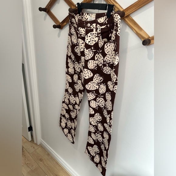 BDG- 90s MIDRISE BOOTCUT - STRAWBERRY PATTERN- Size 28 - Picture 14 of 14